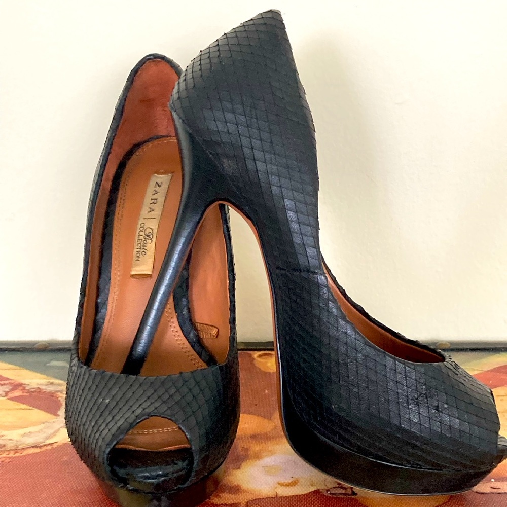 Black Peep-Toe Pumps